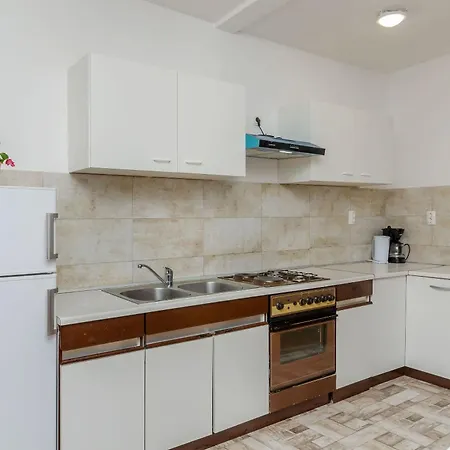 Tabak Apartman Trogir