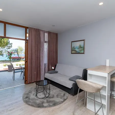 Tabak Apartman *
